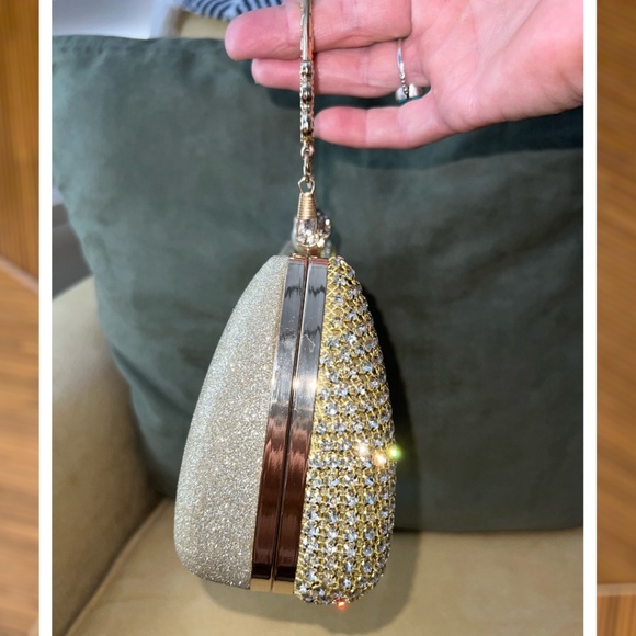Gold Vintage Evening Bag - Picture 10 of 14